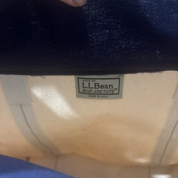L.L. Bean Navy and Cream Tote Bag - Picture 6 of 8